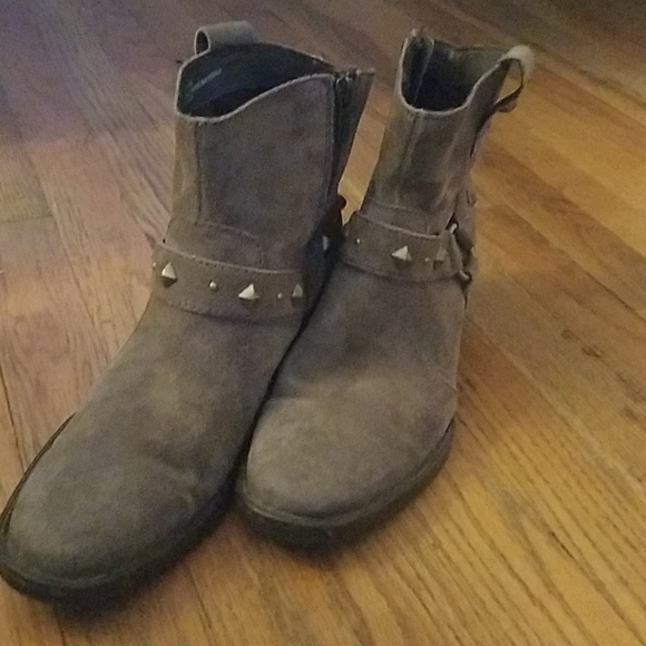 Born Shoes - BORN Women's Boots